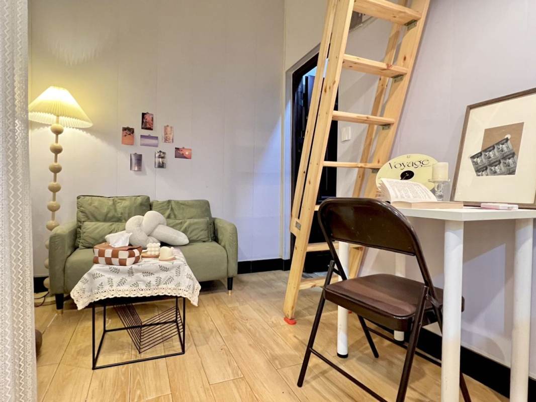 Housing image — Living Room