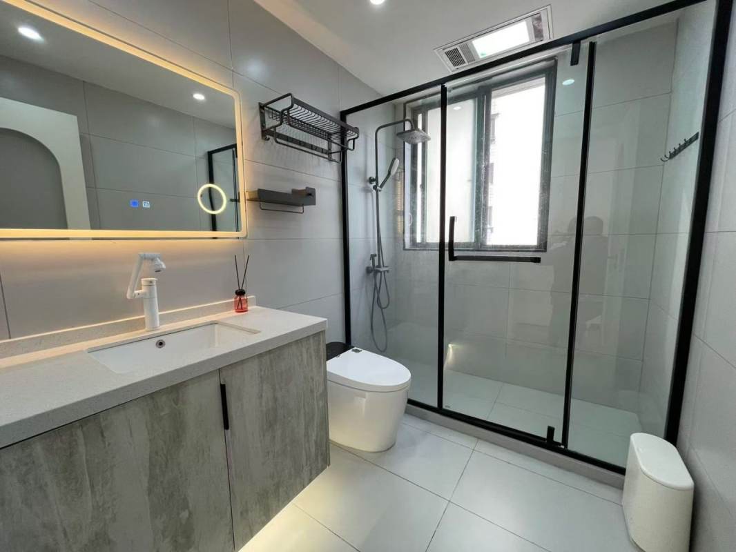 Housing image — Bathroom