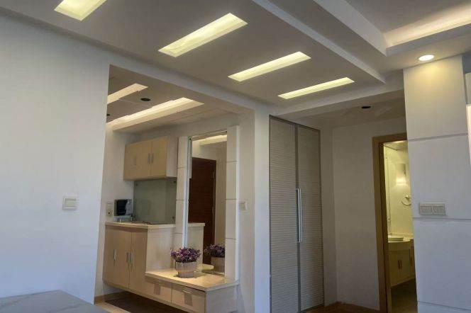 High-Floor 1BR Apartment near Zhongshan Park (L2/L3/L4)