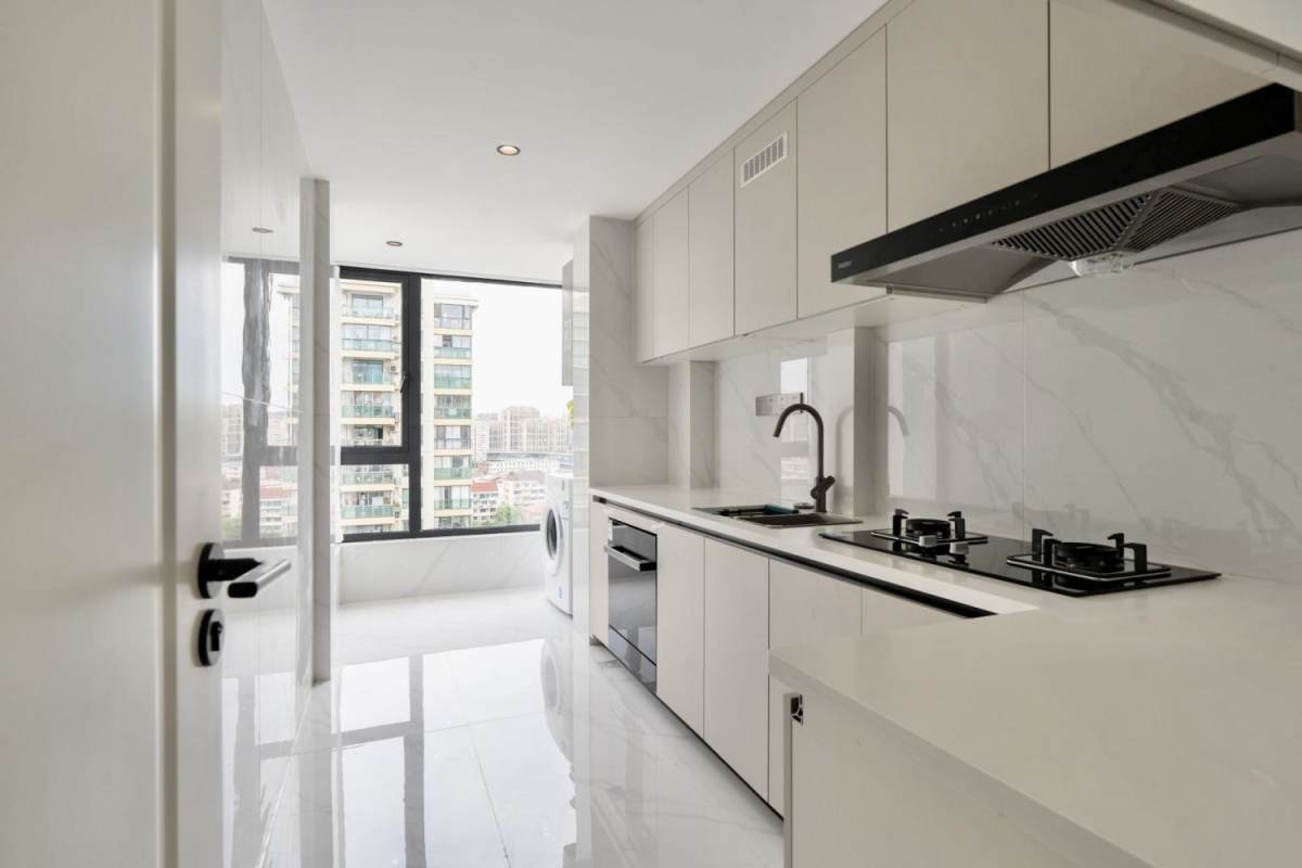 Housing image — Kitchen