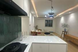High-Ceiling 2BR Apartment at Shanghai Grand Plaza (Compound) with Green View