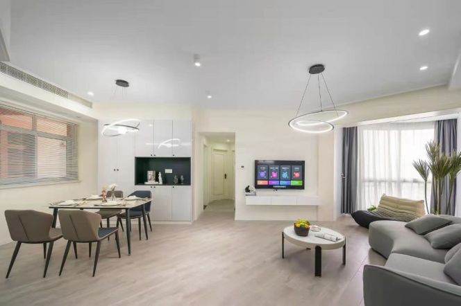 Spacious 2BR Apartment near Shanghai Indoor Stadium Metro (L4)