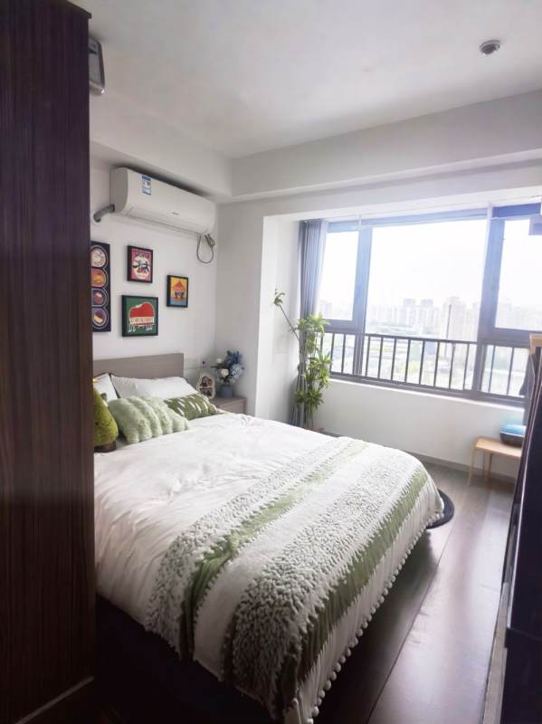 Housing image — Bedroom