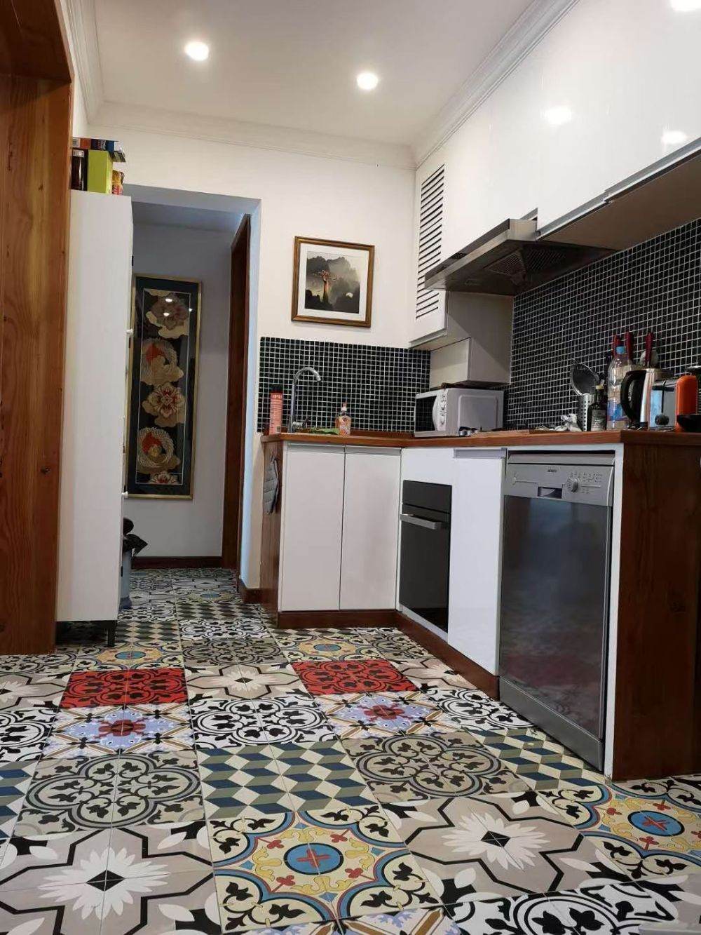 Housing image — Kitchen