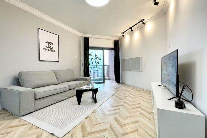2BR Apartment in Old Xuhui (L2/L11)