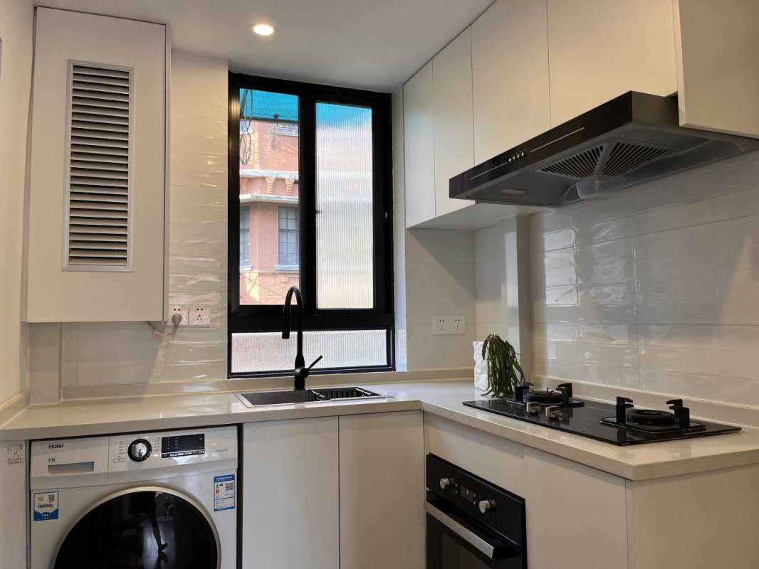 Housing image — Kitchen