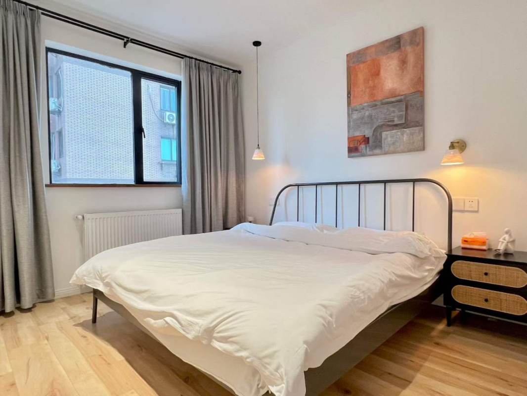 Housing image — Bedroom