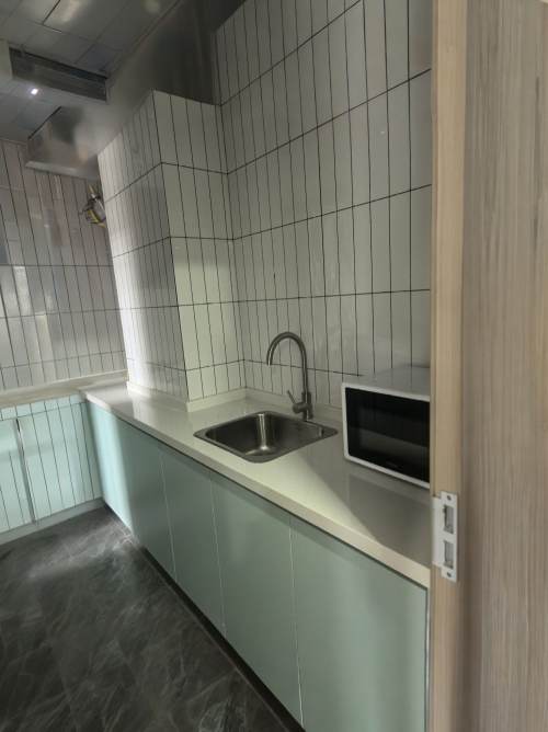 Housing image — Kitchen