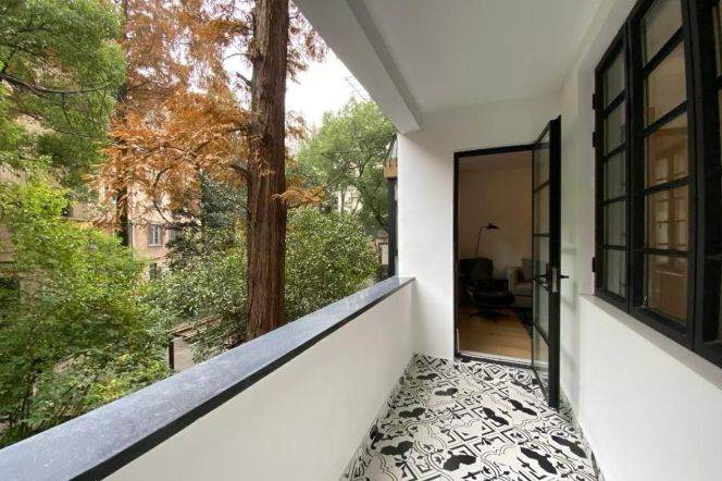 2BR Apartment in Old Xuhui (L1/L10)
