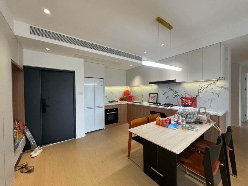 Housing image — Dining Area