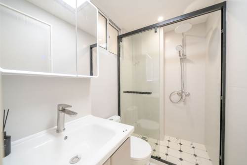 Housing image — Bathroom