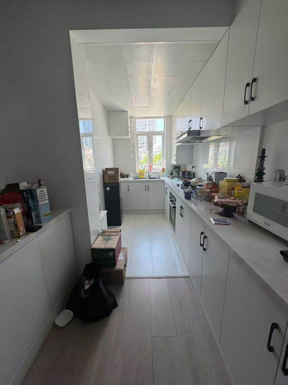 Housing image — Kitchen