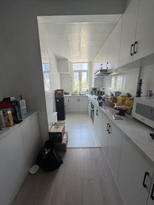Housing image — Kitchen