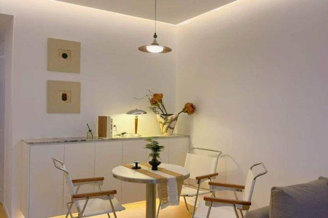2BR Apartment in Xujiahui (L1/L9/L11)