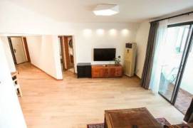 Spacious 3BR Apartment near Wukang Mansion (L10/L11)