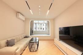 1BR Apartment in Hongqiao CBD (L2)