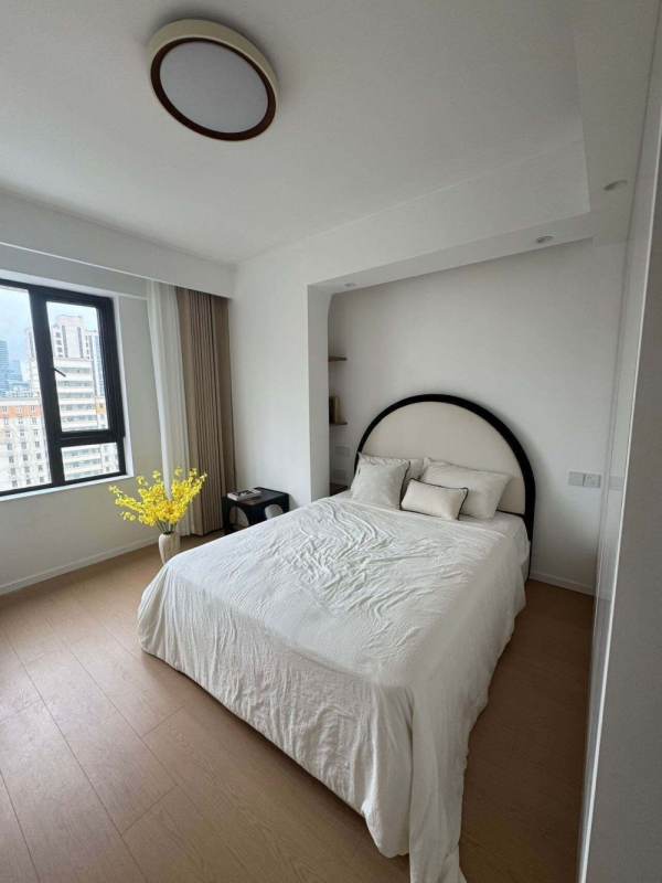 Housing image — Bedroom
