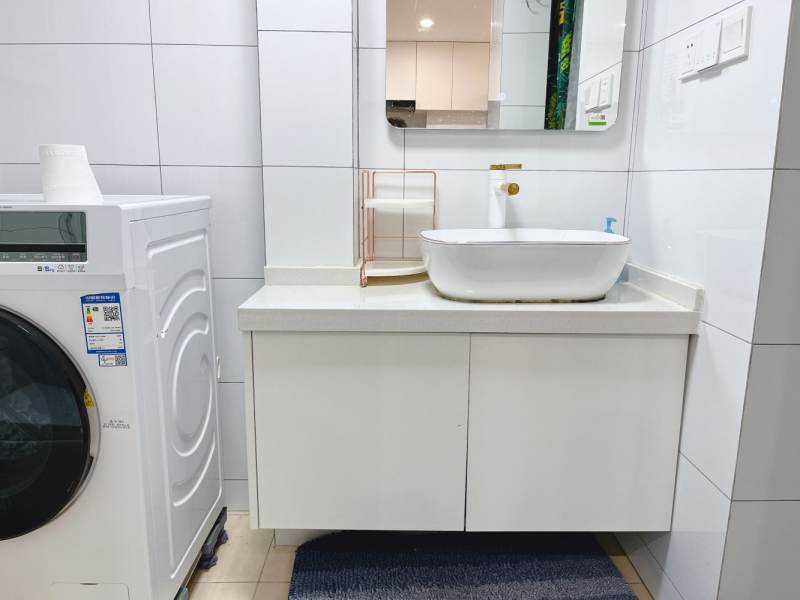 Housing image — Bathroom