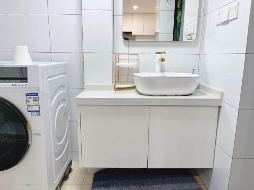 Housing image — Bathroom