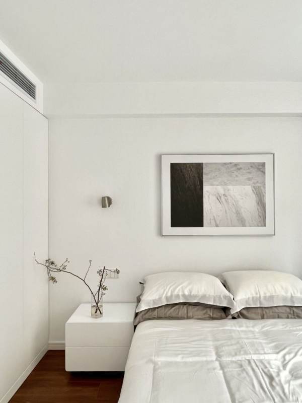 Housing image — Bedroom