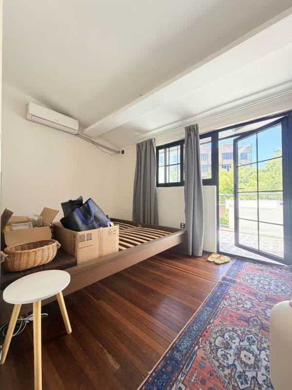 Housing image — Bedroom