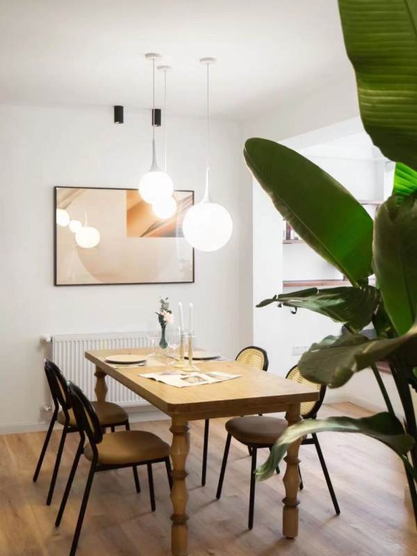 Housing image — Dining Area