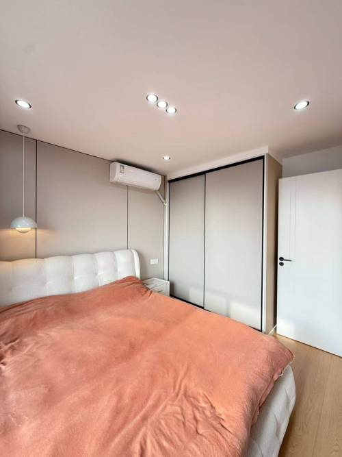 Housing image — Bedroom