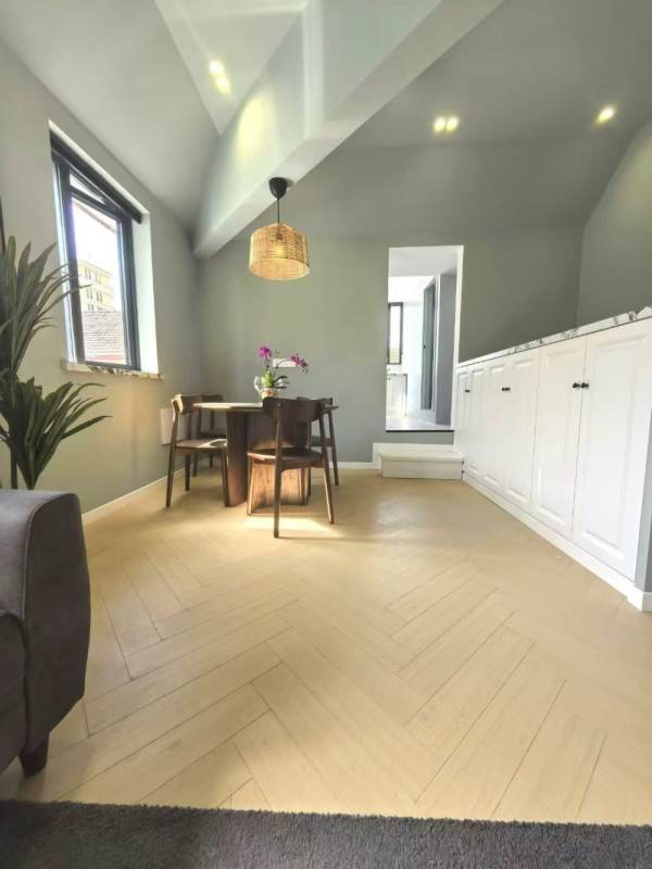 Housing image — Dining Area