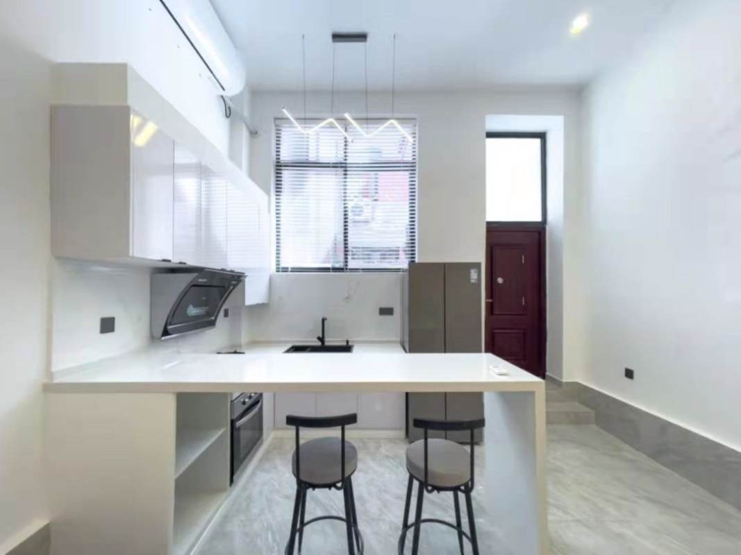 Housing image — Kitchen