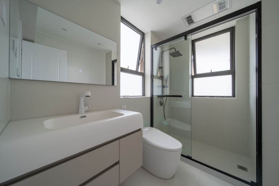 Housing image — Bathroom