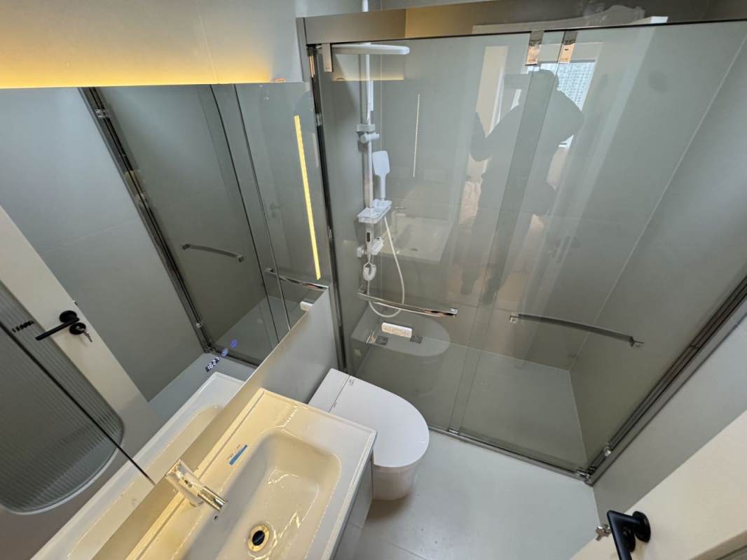Housing image — Bathroom