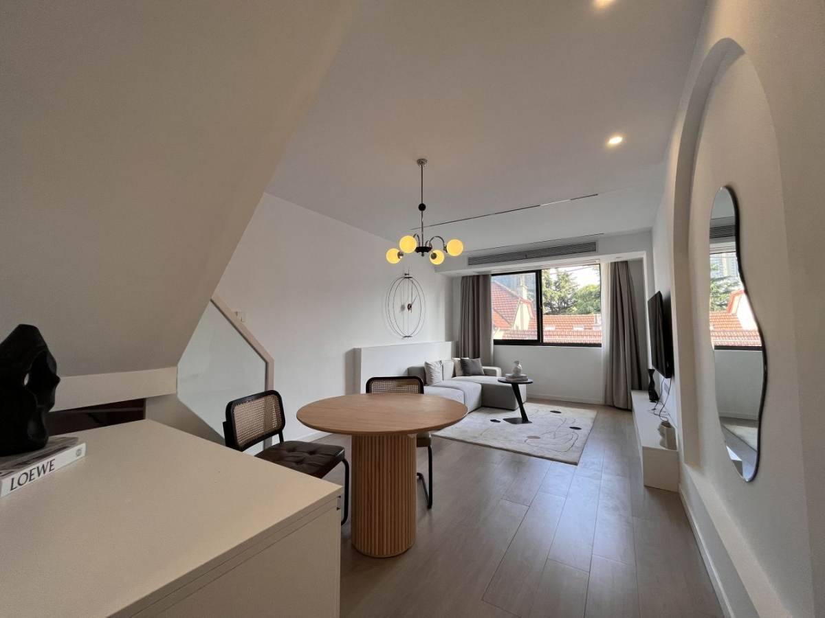 Housing image — Living Room