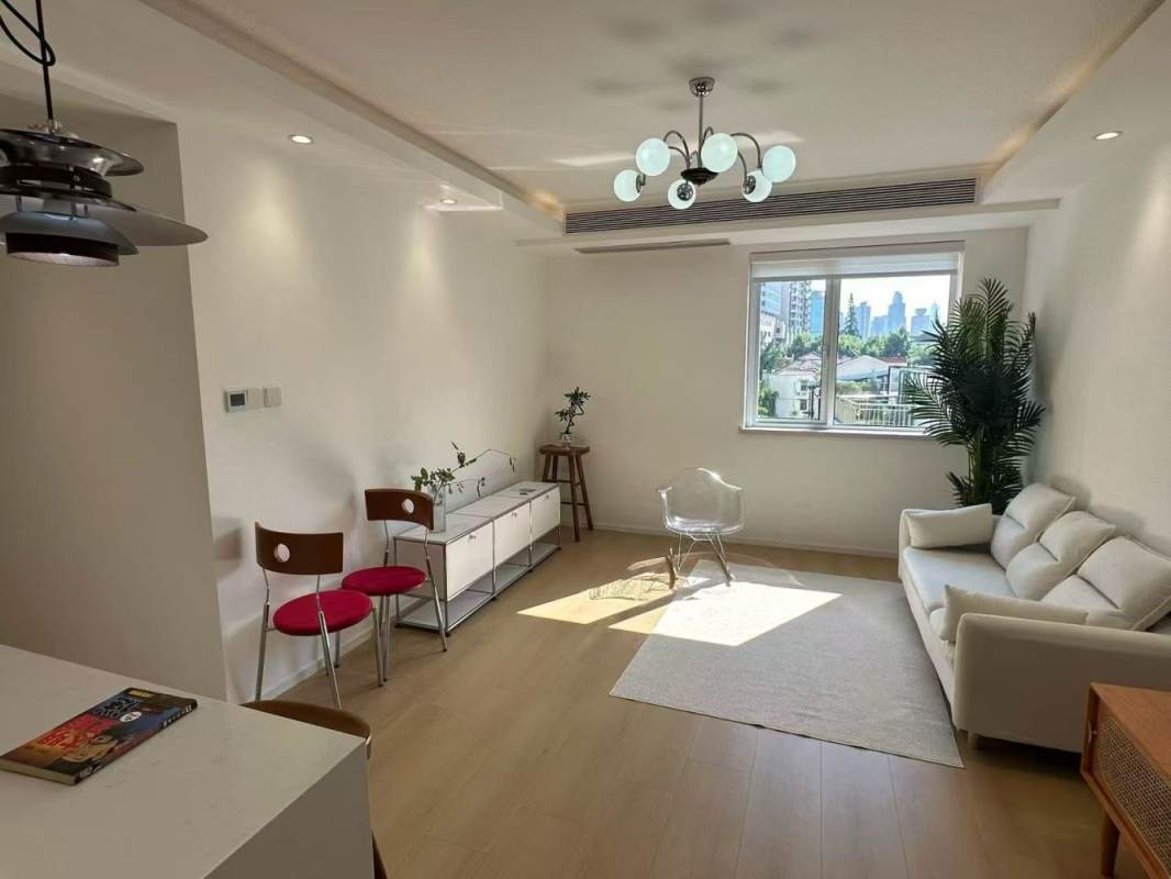 Housing image — Living Room