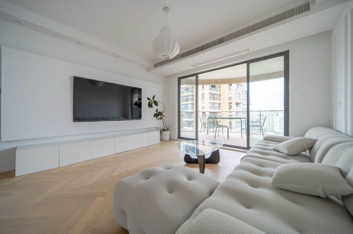 Housing image — Living Room