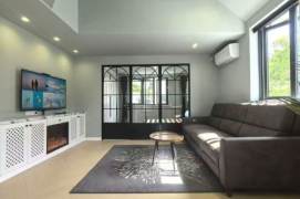 2BR Apartment near Jaguar Shanghai Symphony Hall