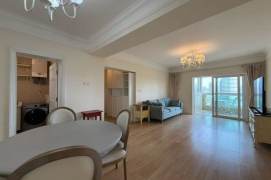Spacious 2BR Apartment at Ambassy Court (L1/L7/L10)