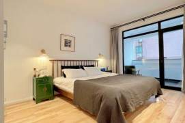 High-Floor 3BR Apartment near Nanjing Xi Lu (L2/L12/L13)