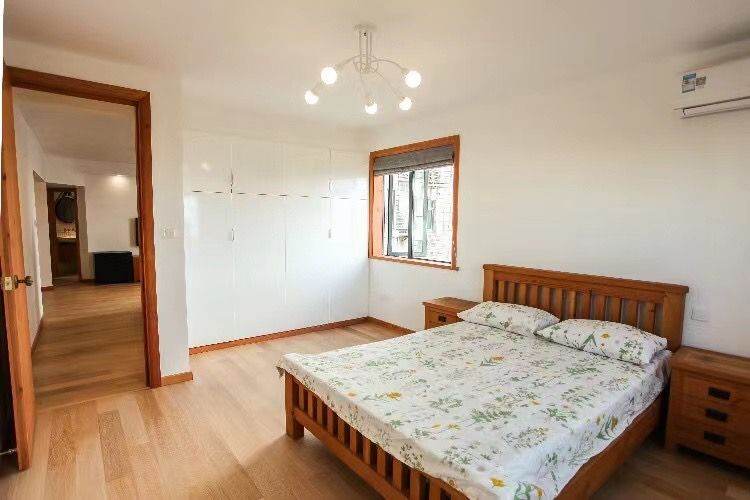 Housing image — Bedroom
