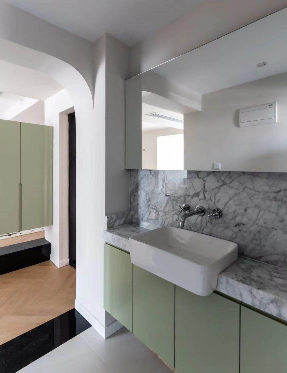 Housing image — Bathroom