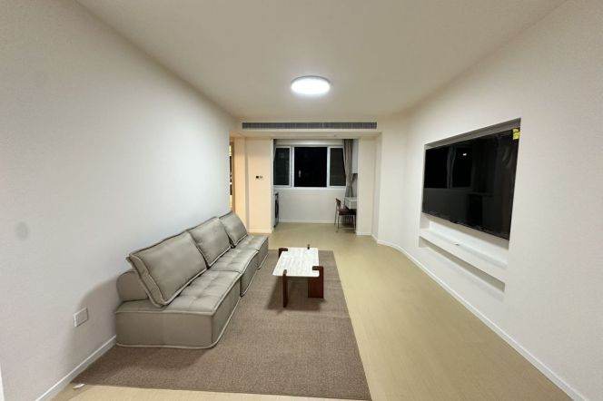 2BR Apartment near Jade Buddha Temple (L7/L13)