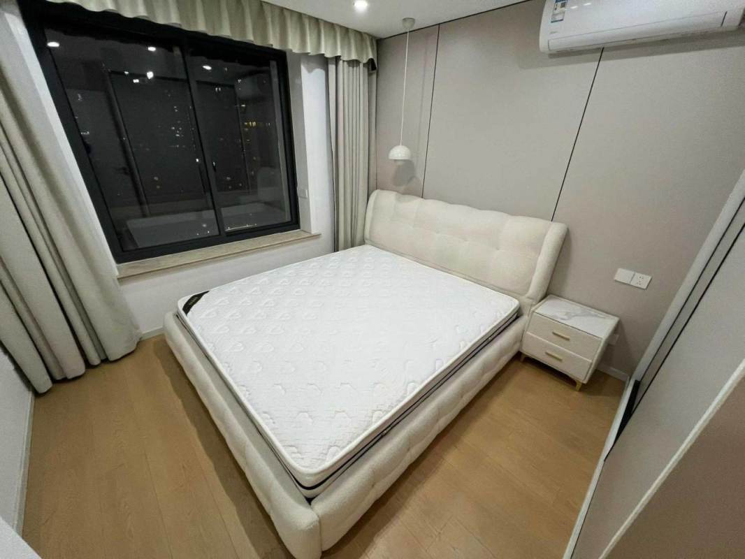 Housing image — Bedroom