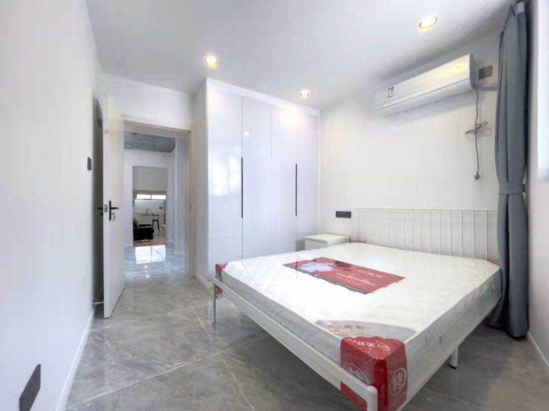 Housing image — Bedroom