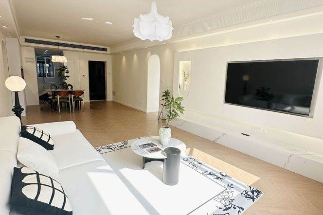 Spacious 3BR Apartment near Longement Shopping Mall