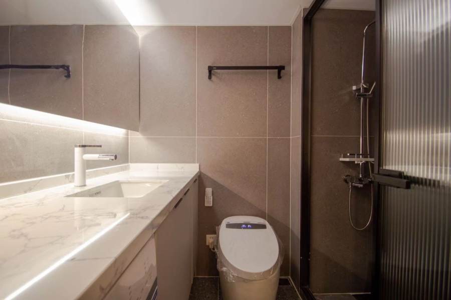 Housing image — Bathroom