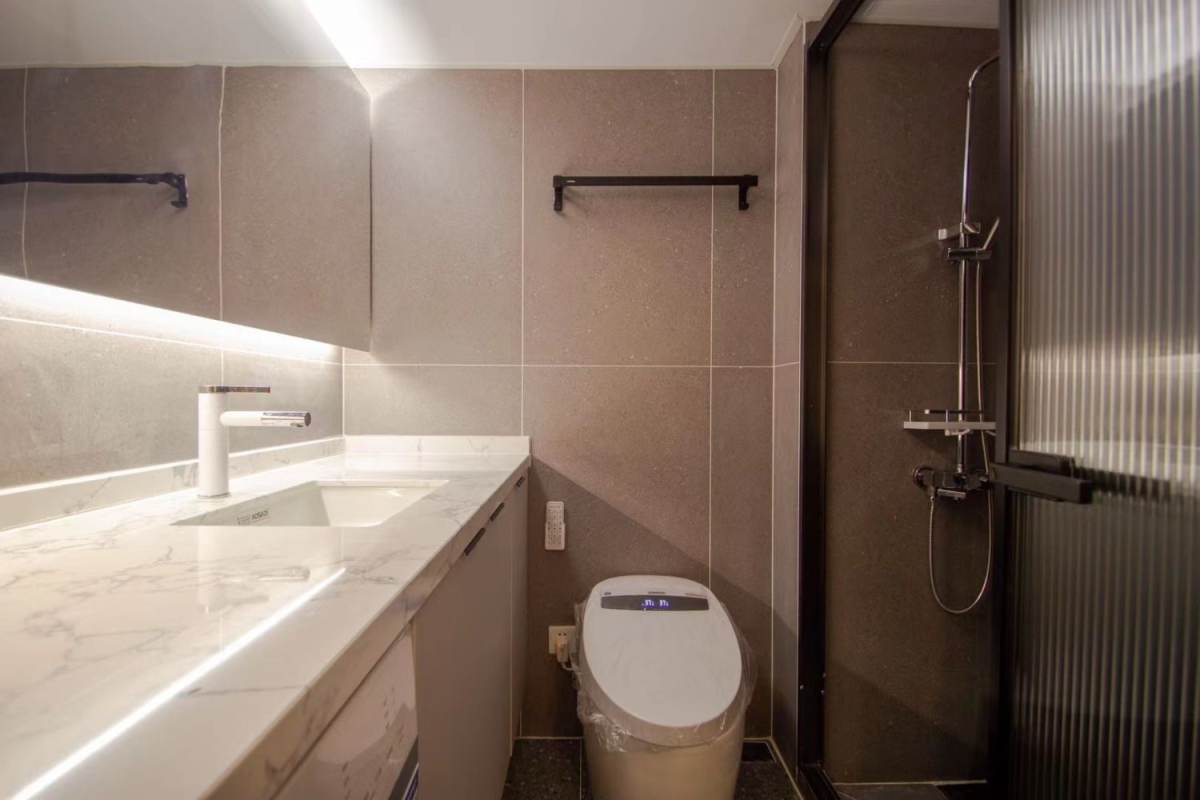 Housing image — Bathroom