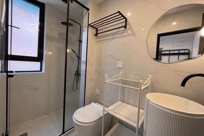 1BR Apartment in Old Xuhui (L2/L7/L14)