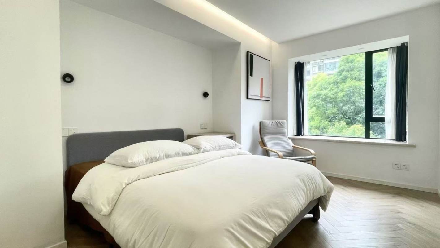 Housing image — Bedroom