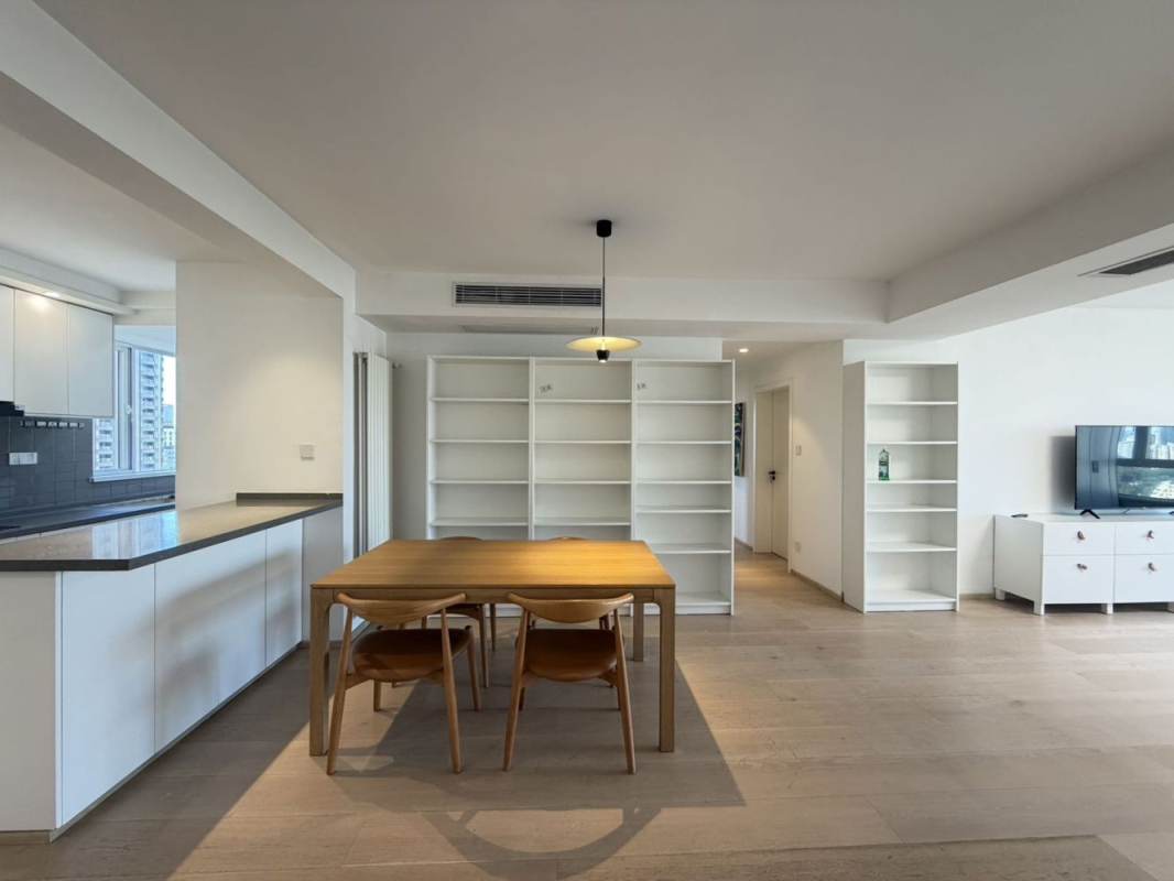 Housing image — Dining Area