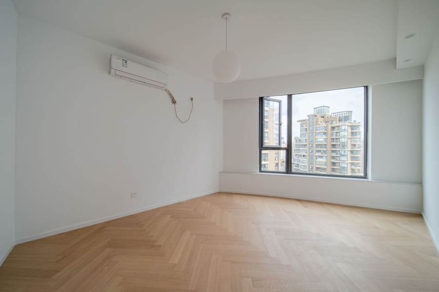 Housing image — Bedroom