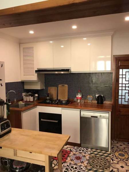 Housing image — Kitchen